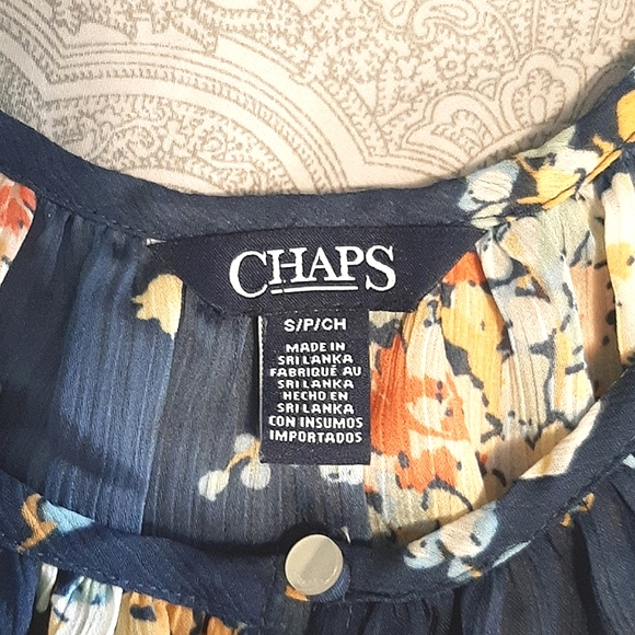 **3/$25** CHAPS Bohemian Blue Floral Blouse with Long Ruffled 3/4 Sleeves -Small - Picture 5 of 6